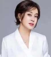 四次婚姻三次离！背叛缠身无子女，75岁刘晓庆未来何去何从？