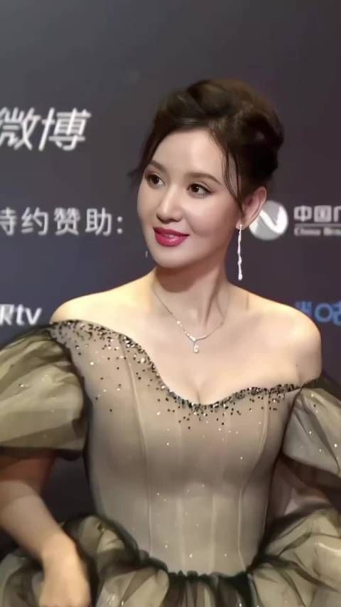 张萌不愧是当年的选美冠军