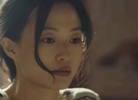 瞒着老大私吞生意，女骗子的下场简直大快人心