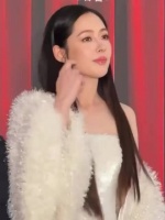 郭碧婷稍微收拾一下就美爆炸，底子太好了