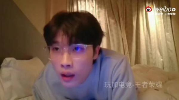 那年今日 我们rap大王屿屿呢 @RW侠今屿oo 好萌的碎碎念呀