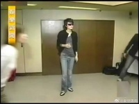 王菲东京武道馆开唱,要求记者做好功课