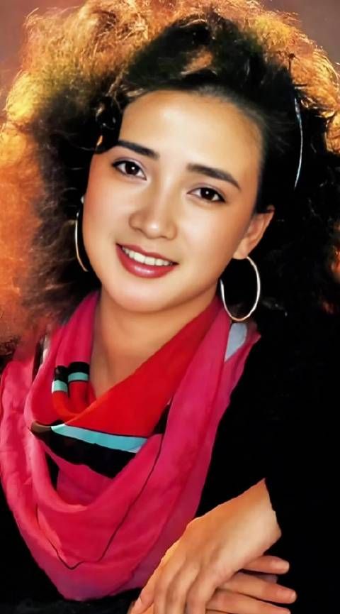 高清图:何晴生前美照欣赏!与脑癌搏斗10年遗憾离世!