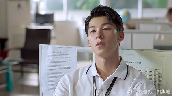 小伙意外收到女孩来信 殊不知这个女孩,占据整个青春