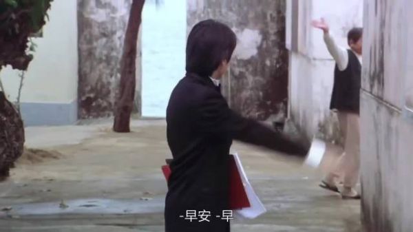 周星驰张柏芝莫文蔚《喜剧之王》演绎底层心酸