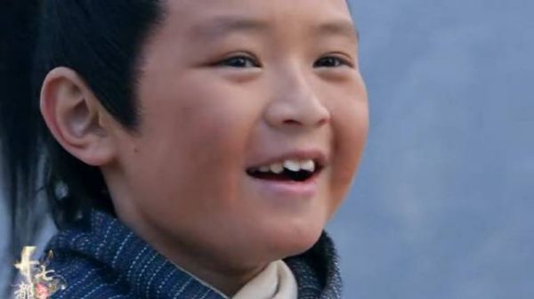 你是谁?为什么到我家来抱我娘?