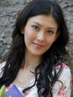 李彩桦谈过往婚姻，自曝前夫不允许自己拍吻戏