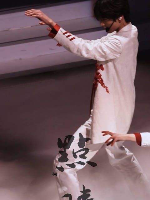 李雾@周柯宇 的国风舞台也太好看了,越考古越爱