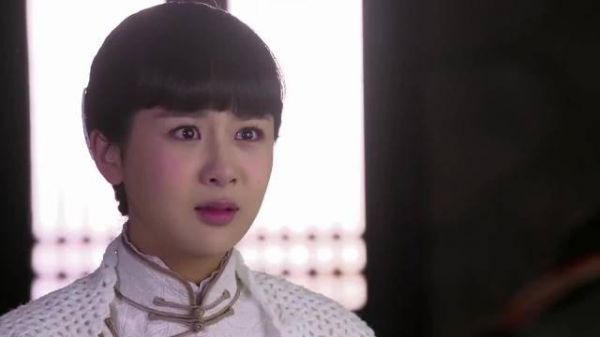 香月跟吴若云争风吃醋,吵得不可开交,苏菲娜还来捣乱