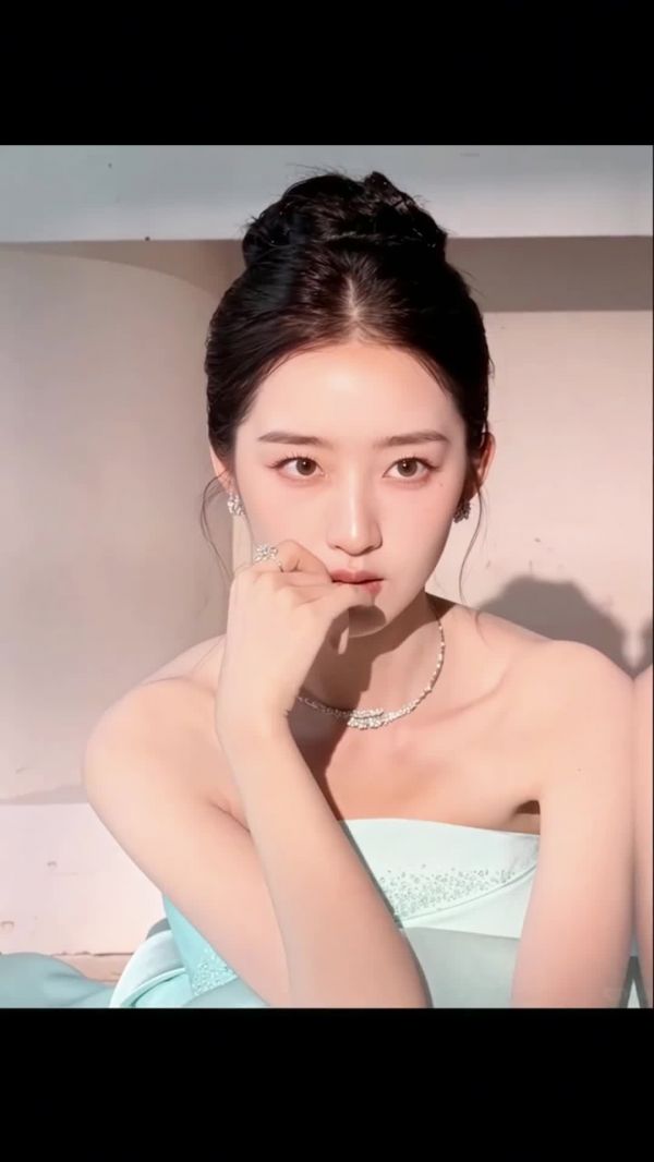 邓恩熙路透小合集 落落大方的恩熙妹宝