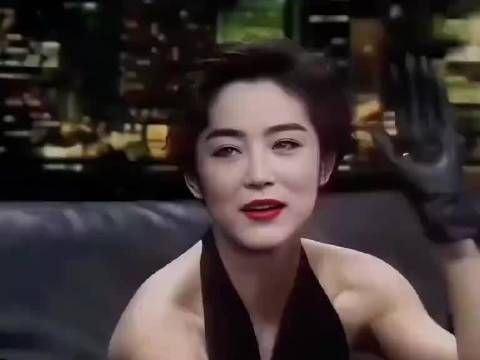 千年一遇的林青霞:颜值巅峰震撼全场,因一幕而爱上整部剧