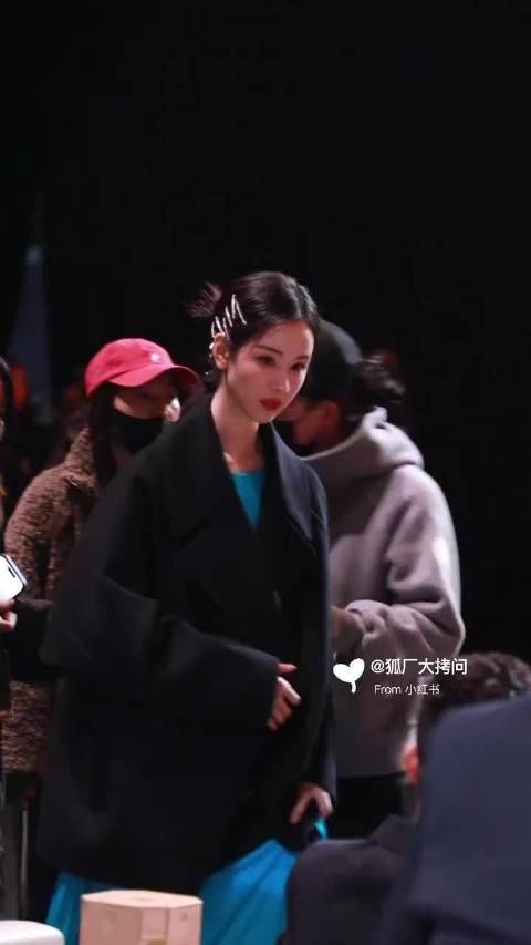 好美的嘟嘟啊怎么这么瘦！多吃点！