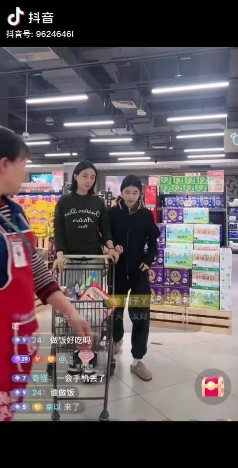 单纯很难 包袱很多