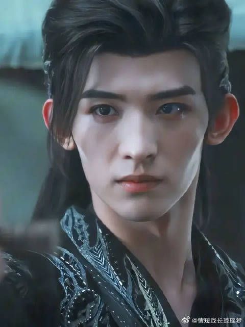 江湖人无人不知的杀手组织,默契起来以一敌百不在话下!