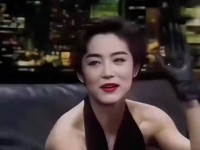 千年一遇的林青霞：颜值巅峰震撼全场，因一幕而爱上整部剧