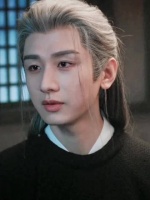 成毅长情特质引关注，旧物老友见证温柔