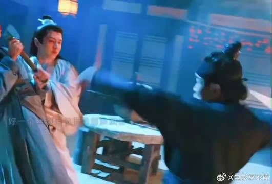 这撑杆跳也太丝滑了去救妹妹这段帅爆了