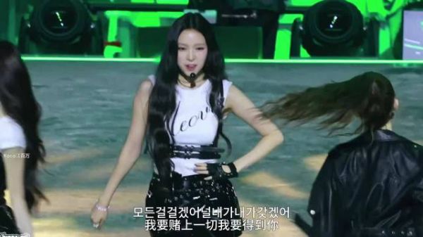 meovv cover爆火,sooin齐刘海造型引关注