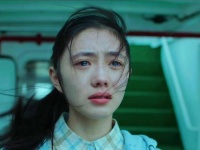 哭的时候，大脑会分泌内啡肽以减少你的痛苦