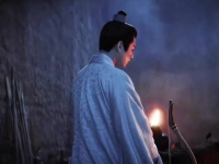 叶祖新40岁仍创人生镜头，网友呼吁其出演权谋剧