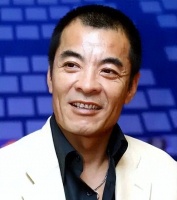 他是何晴前任，闪婚小13岁娇妻，51岁老来得子，如今怎么样了？