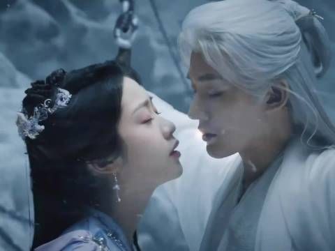 薛冉冉发现自己是沐轻歌,仙台有树剧情现名场面