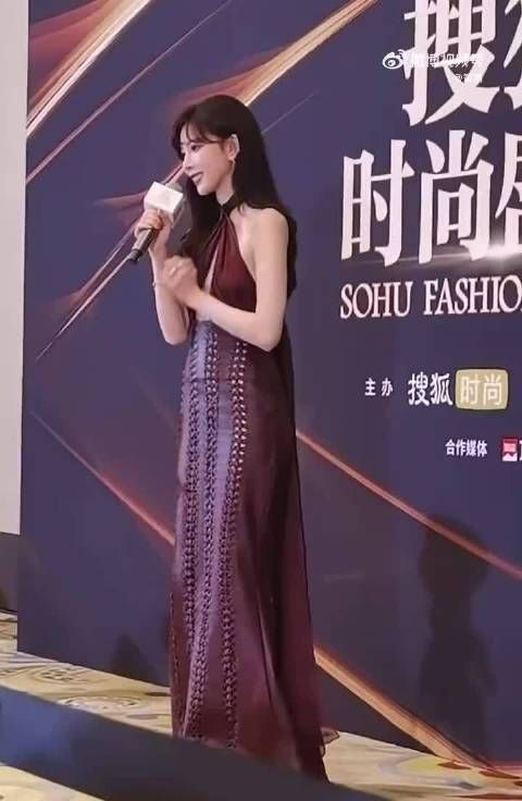 宋妍霏谈20岁探索与30岁和解