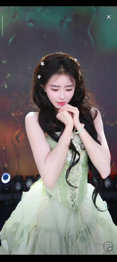 这一段简直就是神!卡卡的舞蹈充沛的感情, 还有超绝的游记!虚影慢放满分