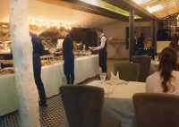 刘德华《拆弹专家2》获赞经典，华仔演技获满分