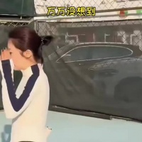 在同一个伤口连捅二刀