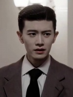 任嘉伦新造型再现经典TVB风潮