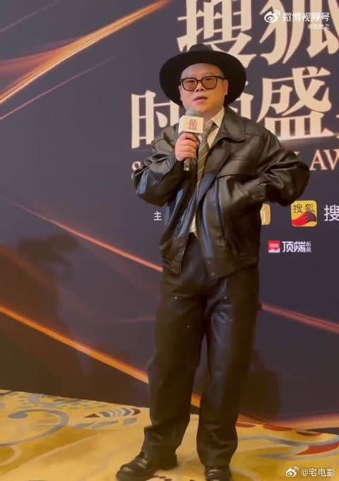 救命!岳云鹏掏核桃那一下我笑喷了,雷佳音你到底给人推荐了些啥!