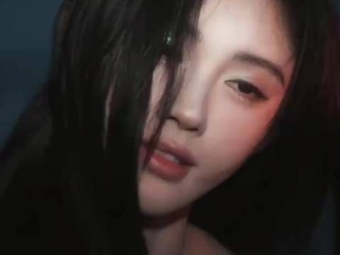 鞠婧祎从SNH48初代大魔王到绽放光芒