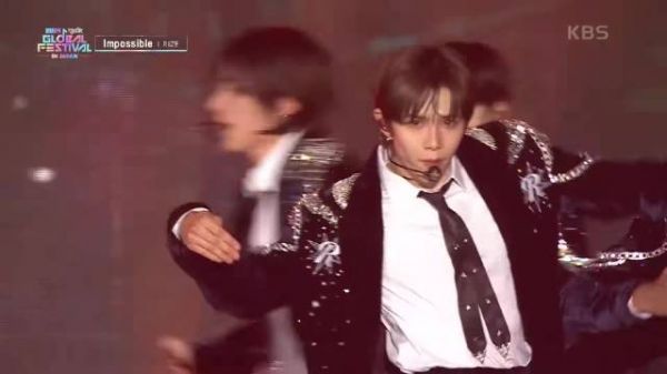 RIIZE一年前音乐银行表演三曲连唱