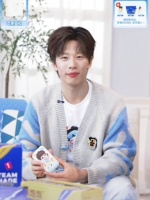 我们是最新的大人，也正处在最好的年纪