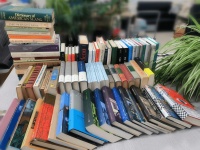 著名翻译家、西北师大校友蒲隆先生向我馆捐赠图书