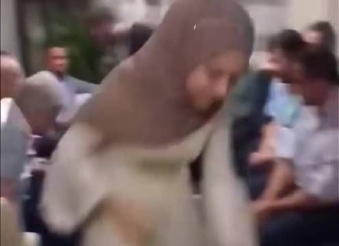 不是,哥们,这就是热脸贴冷屁股吗?一大早上就笑得我牙疼