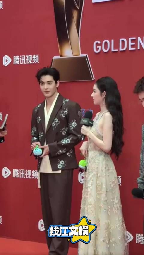 陈星旭王玉雯在红毯说上相声了 i人e人互怼中