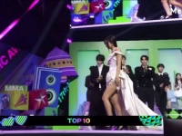 恭喜Jennie在2025 Melon Music Awards（MMA） 获得年度艺人TOP10