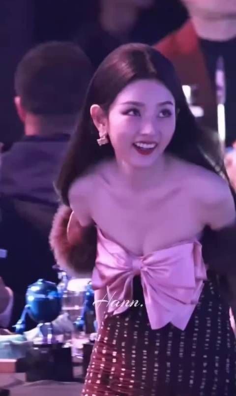 宋祖儿内场完全是妈咪来的