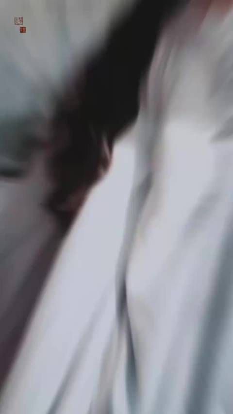 邓为代言多个品牌并出演殷戈止等角色