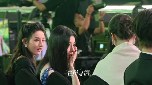 陈都灵给宋祖儿和鞠婧祎说啥了哈哈哈哈 给祖儿听成震惊脸了