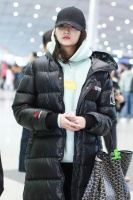 鹿晗关晓彤恋爱期间"毫不避讳"？娱记刘大锤曝分手新证据引热议