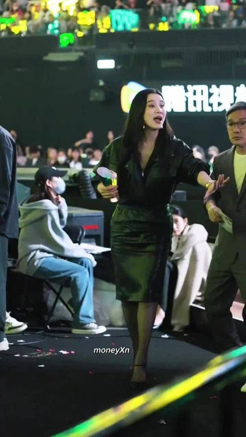 祖儿：聊完这个 聊那个 不停聊聊聊