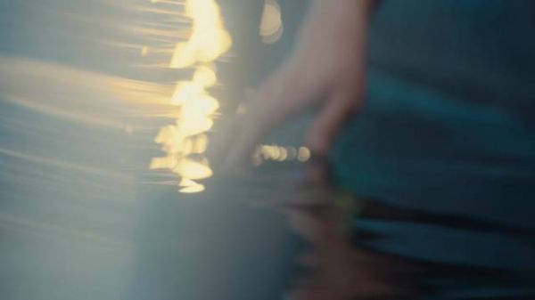 成毅熟睡状态引发网友关注睡眠环境