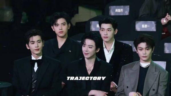 丁禹兮，刘宇宁，张凌赫，辛云来，陈飞宇这个星光大赏同框，颜值怎么排？