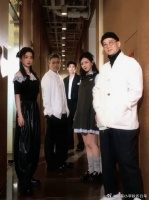 身后和今后都有小分队们的陪伴！