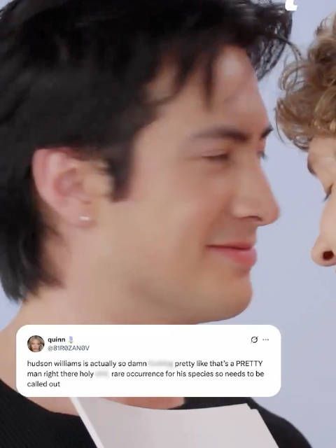 前一秒“我不可能笑” 下一秒 立马破功 (害羞boy好美丽)