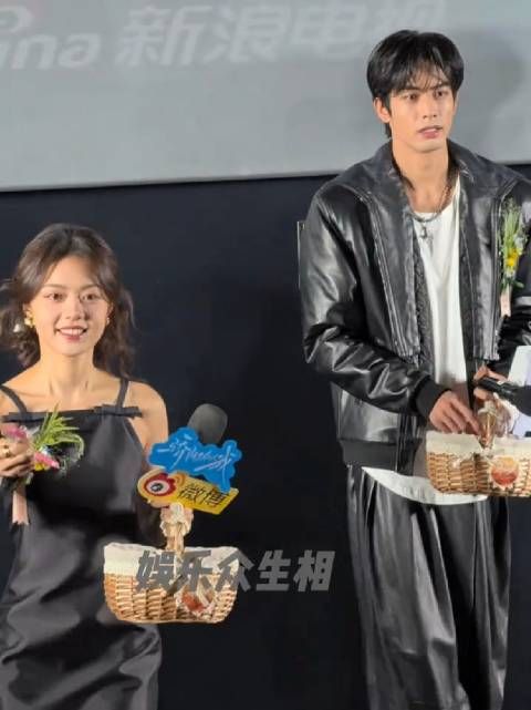 宋威龙赵今麦同框好萌的身高差