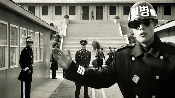 朴赞郁《共同警备区》以悲剧控诉时代